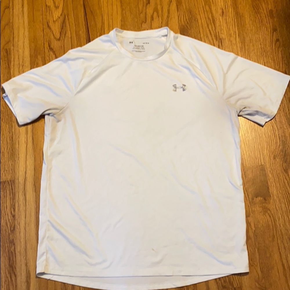 Excellent condition white Under Armour shirt